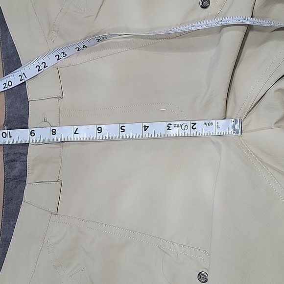 Alpine Design Size 6 Khaki Colored Nylon Shorts, Gently Used Condition - Picture 7 of 8